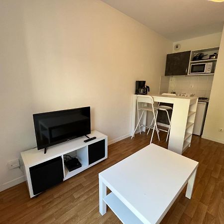 Acajou, Studio Avec Terrasse Et Parking Prive 캉 외부 사진