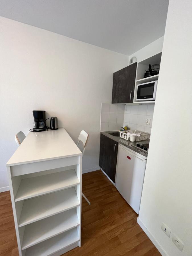 Acajou, Studio Avec Terrasse Et Parking Prive 캉 외부 사진