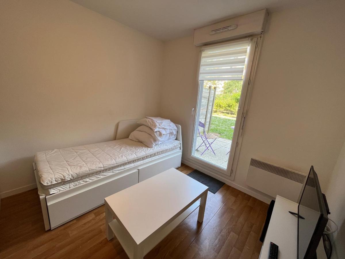 Acajou, Studio Avec Terrasse Et Parking Prive 캉 외부 사진